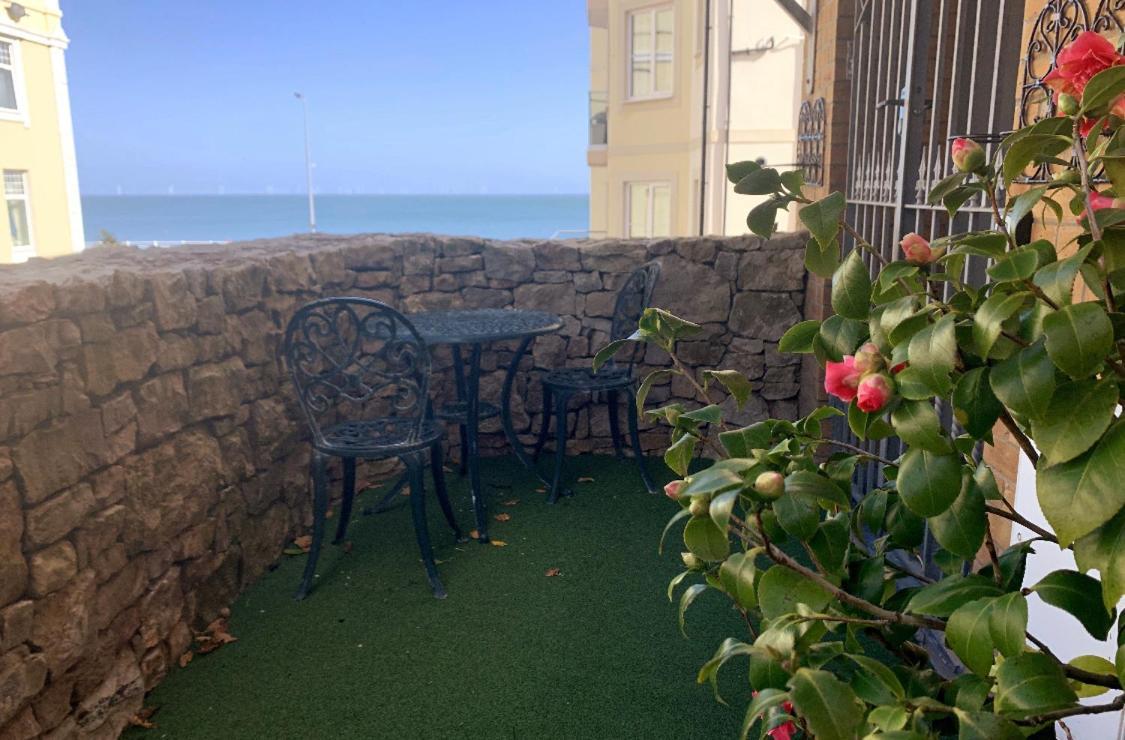 Ffynonn Wen Villa Rhôs-on-Sea Exteriör bild